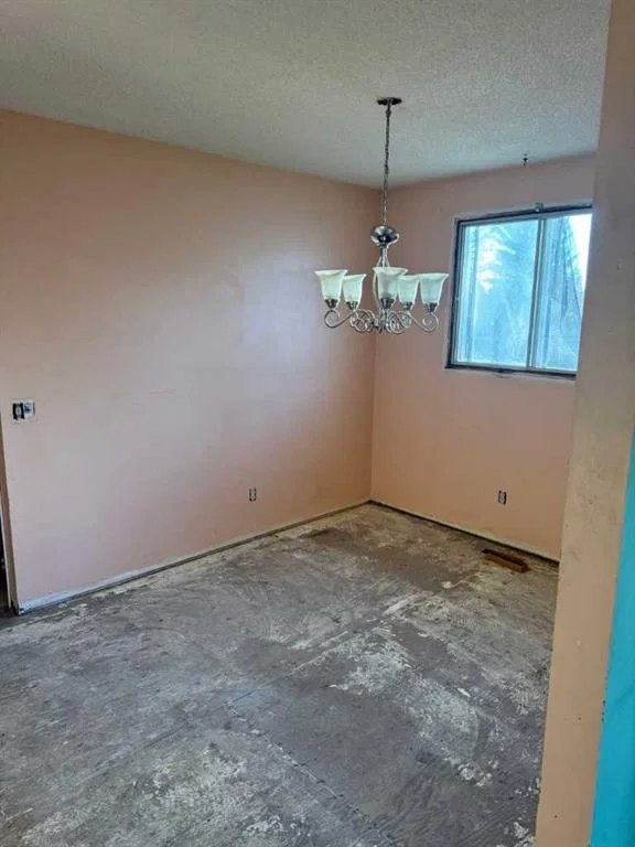 354 Fonda Way SE, Calgary — photo 4 of 13