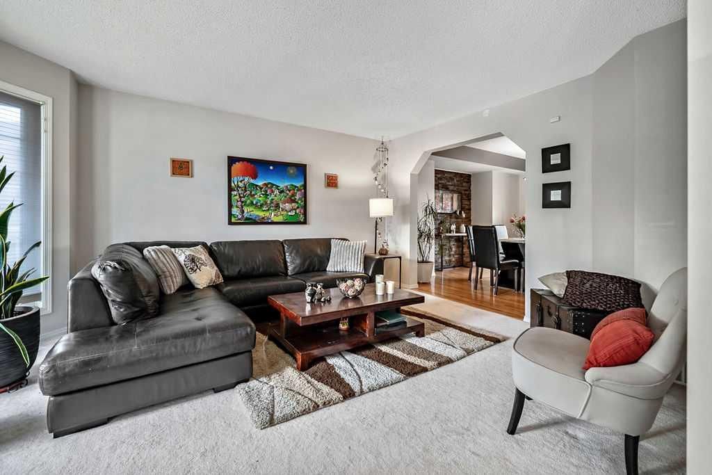 12817 Douglasview Boulevard SE, Calgary — photo 4 of 41