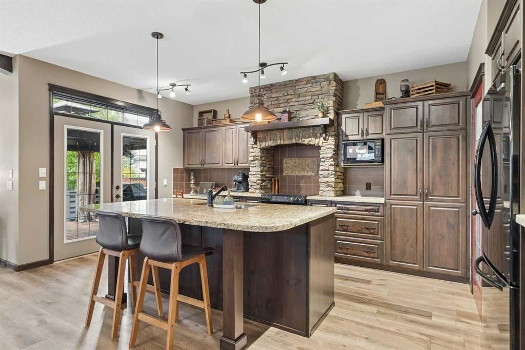 32 Cranarch Bay SE, Calgary — photo 4 of 50