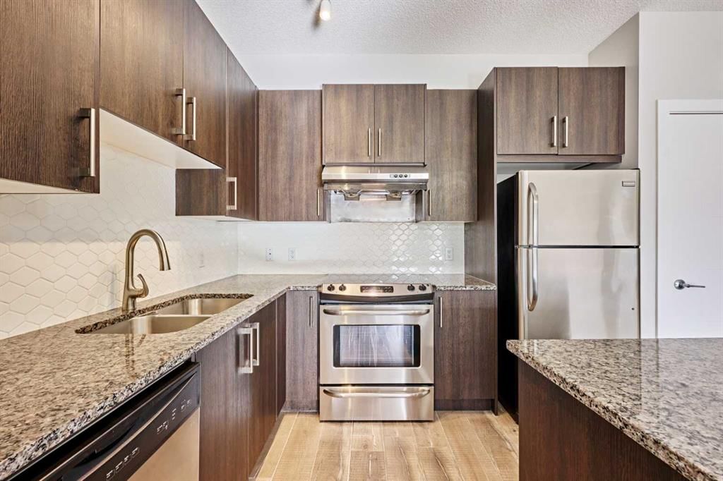 305, 12 Sage Hill Terrace NW, Calgary — photo 4 of 37