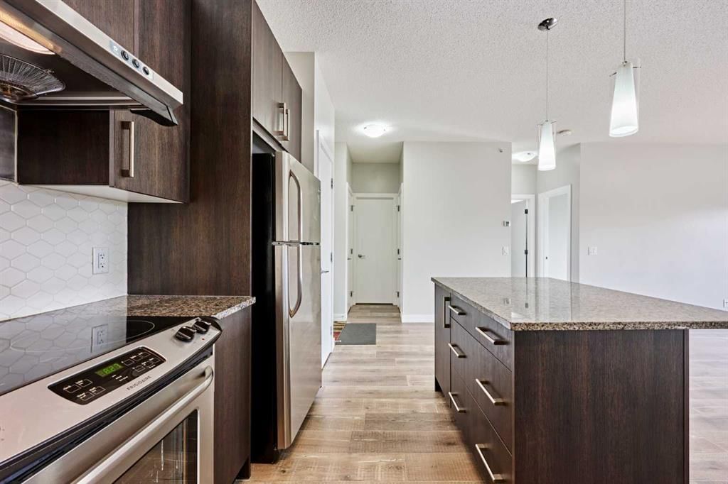 305, 12 Sage Hill Terrace NW, Calgary — photo 5 of 37