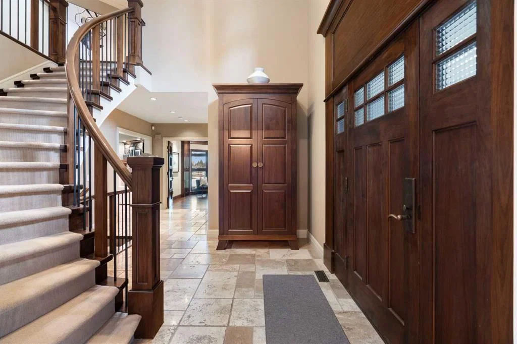 88 Sunset Close SE, Calgary — photo 3 of 50