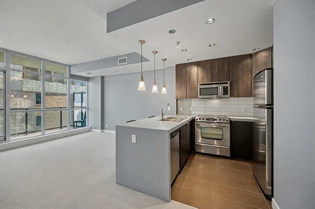 609, 788 12 Avenue SW, Calgary — photo 3 of 18