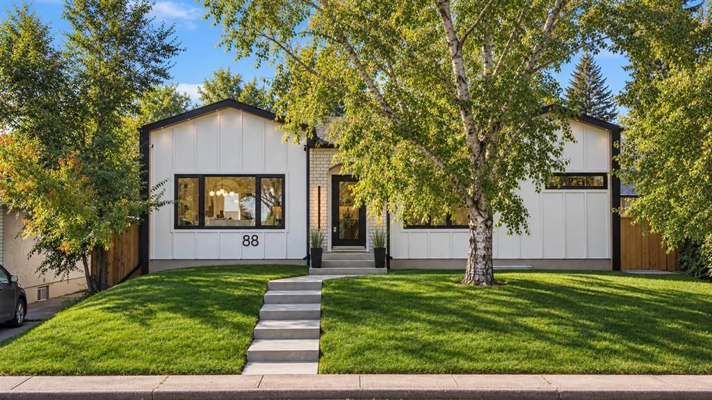 88 Cheyenne Crescent NW, Calgary — main listing photo
