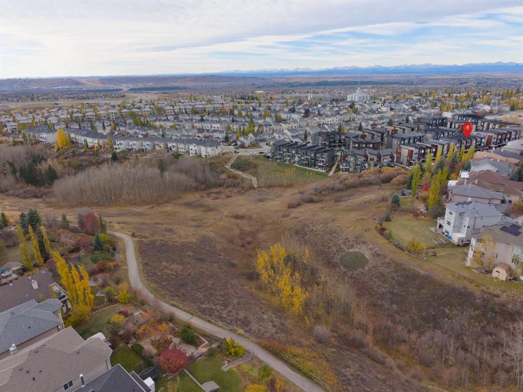 52 Royal Elm Green NW, Calgary — photo 2 of 36