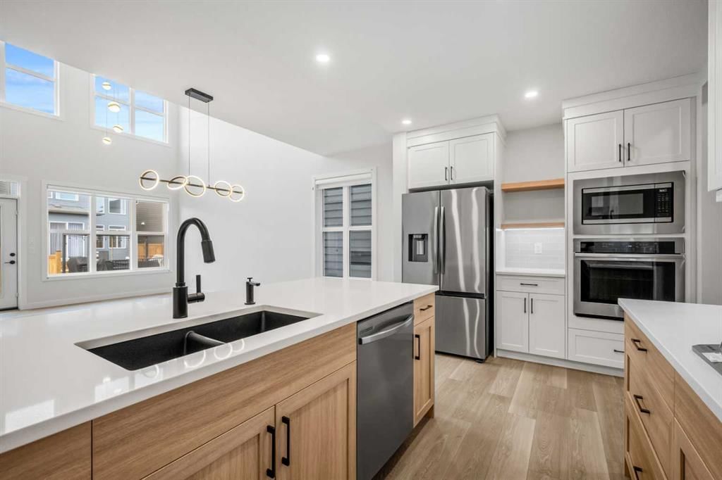 42 Legacy Reach Circle SE, Calgary — photo 3 of 50
