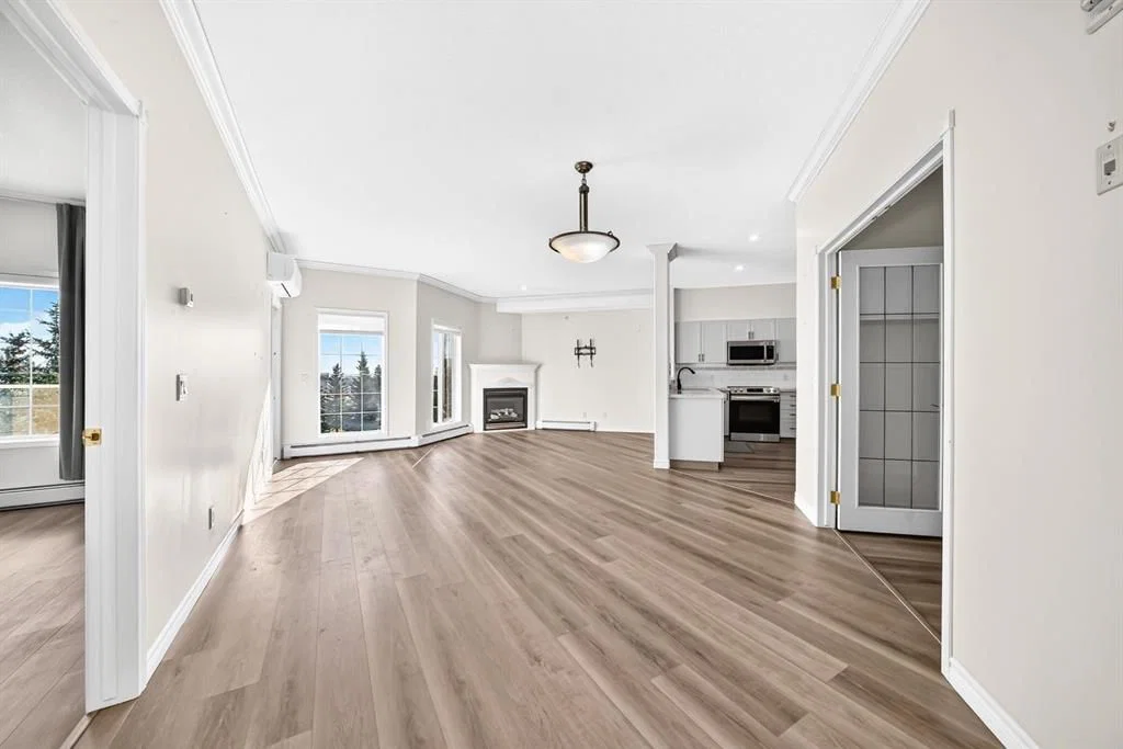 314, 728 Country Hills Road NW, Calgary — main listing photo