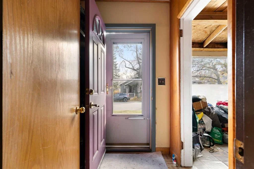 206 12 Avenue NE, Calgary — photo 5 of 44