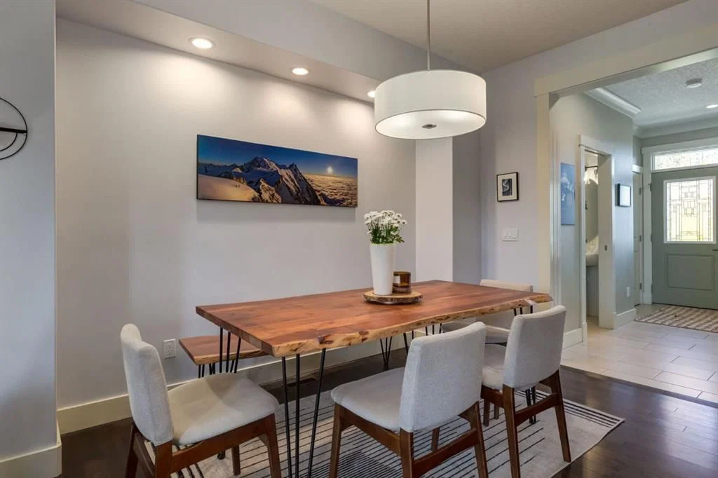 1437 40 Street SW, Calgary — photo 4 of 44
