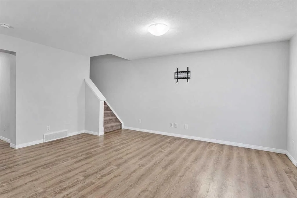 188 Yorkville Avenue SW, Calgary — photo 4 of 45