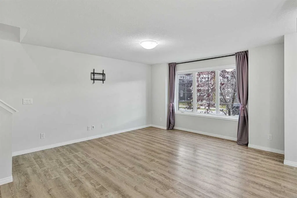 188 Yorkville Avenue SW, Calgary — photo 5 of 45