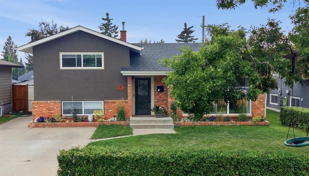 9 Foxwell Road SE, Calgary — photo 2 of 50