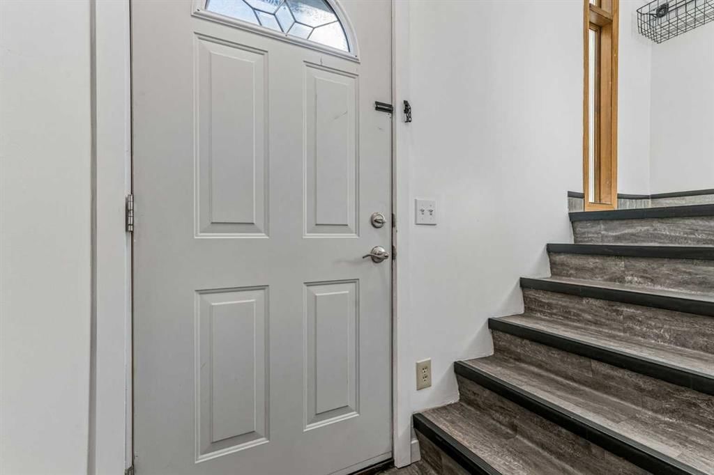 401, 3500 Varsity Drive NW, Calgary — photo 3 of 31