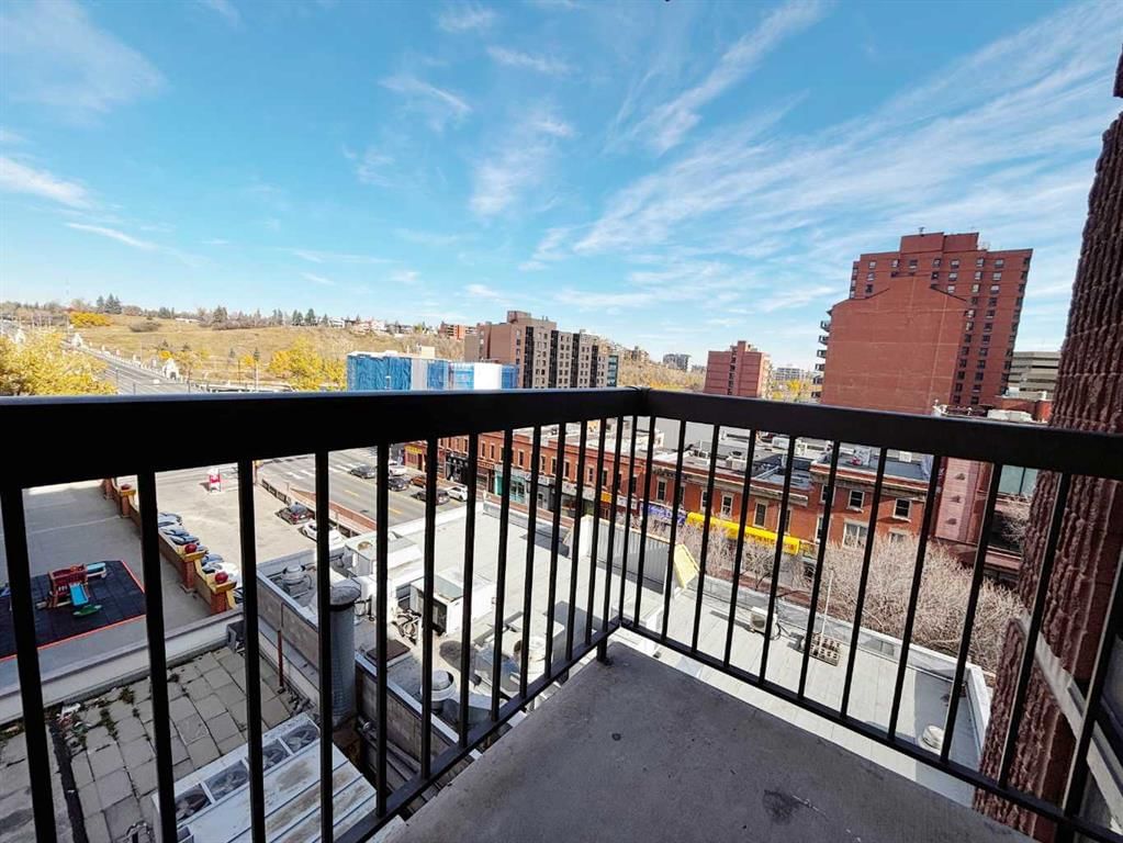 706, 108 3 Avenue SW, Calgary — photo 2 of 21