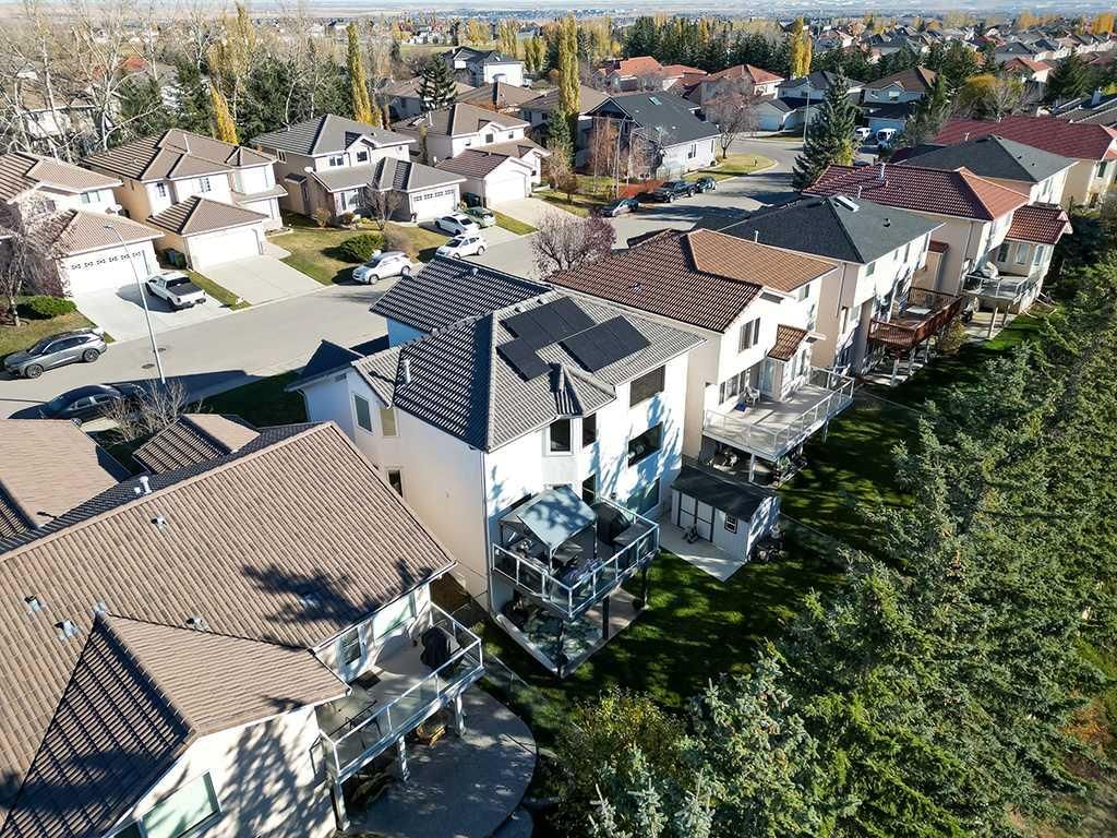 150 Hampstead Close NW, Calgary — photo 4 of 46