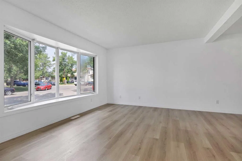 264 Templeview Way NE, Calgary — photo 4 of 32