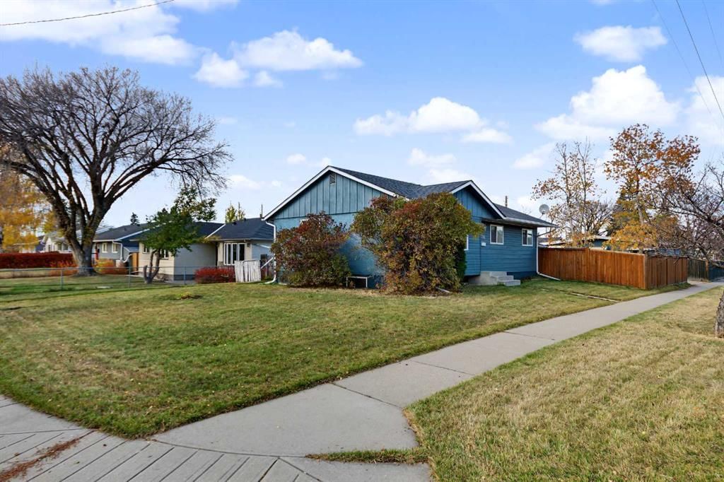 636 Avery Place SE, Calgary — photo 2 of 35