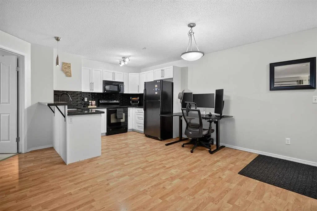 4304, 60 Panatella Street NW, Calgary — photo 4 of 31
