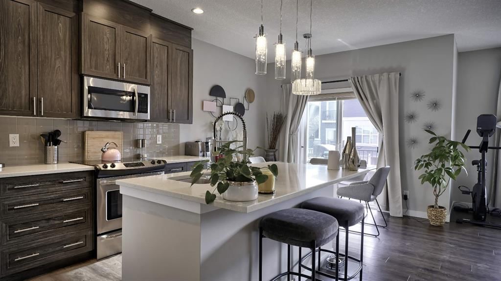 704, 428 Nolan Hill Drive NW, Calgary — photo 3 of 31