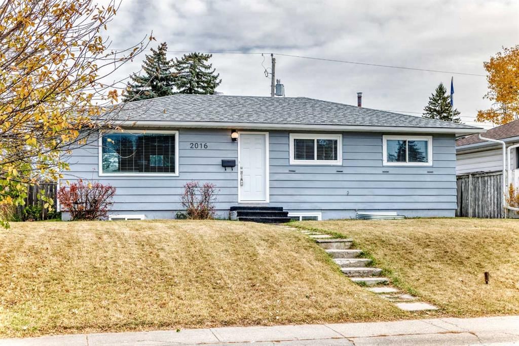 2016 46 Street SE, Calgary — photo 2 of 50