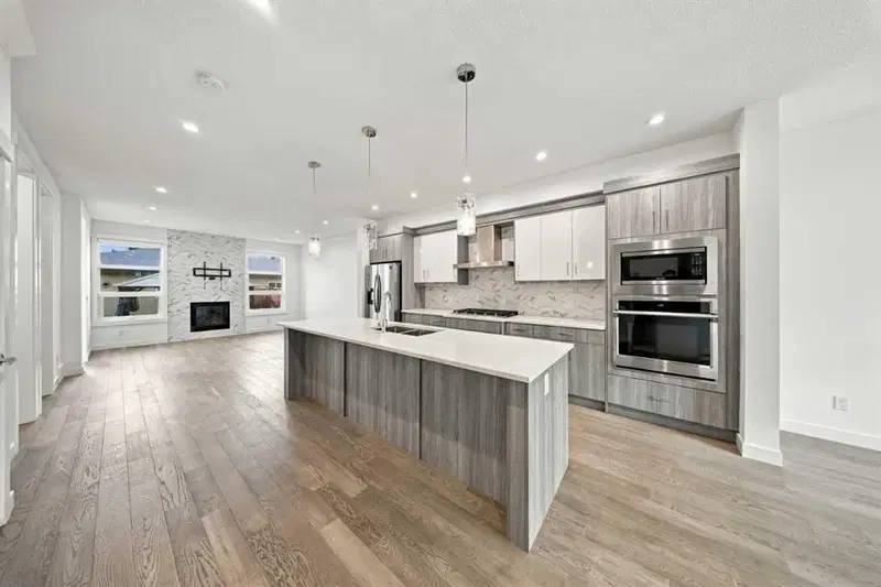 634 17 Avenue NW, Calgary — photo 3 of 21