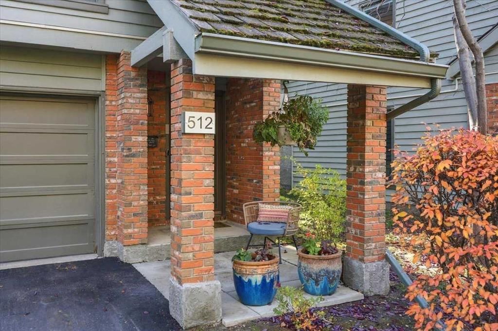 512 Point Mckay Grove NW, Calgary — photo 3 of 50