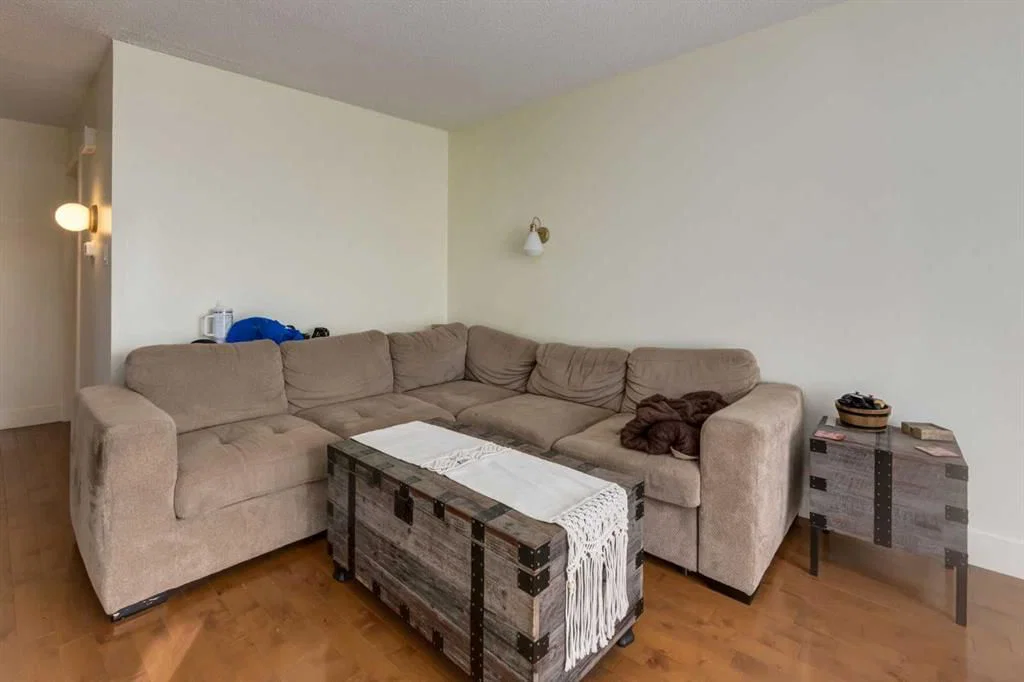 2, 6222 31 Avenue NW, Calgary — photo 4 of 18