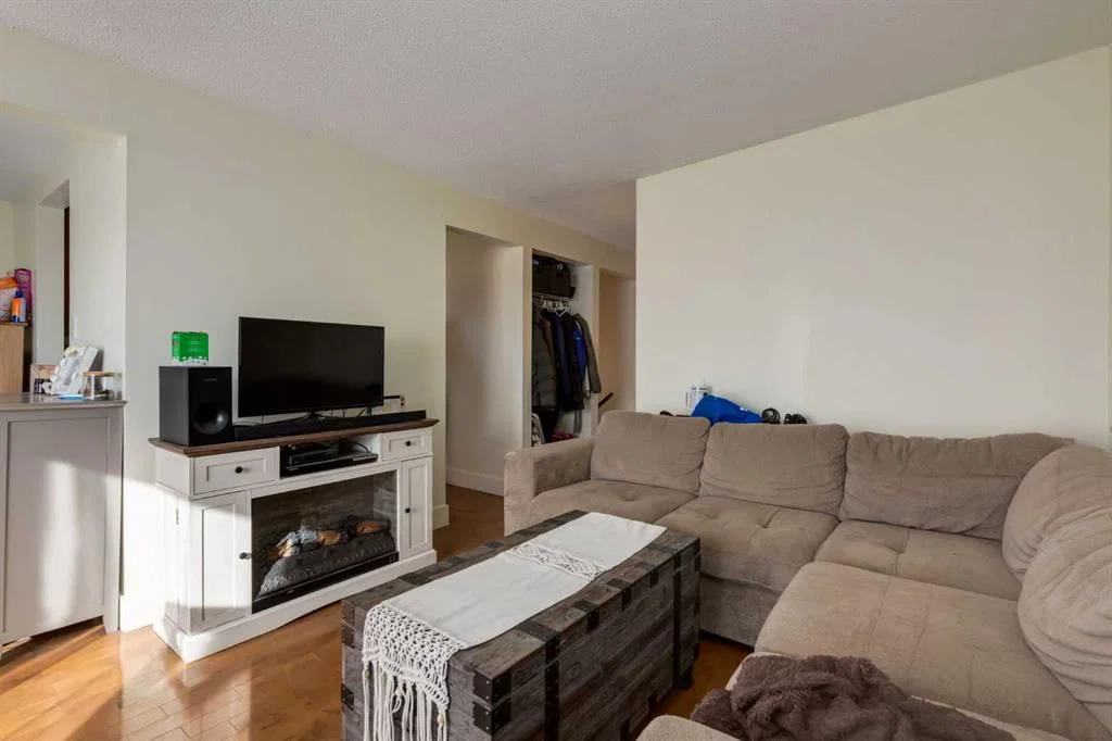 2, 6222 31 Avenue NW, Calgary — photo 5 of 18