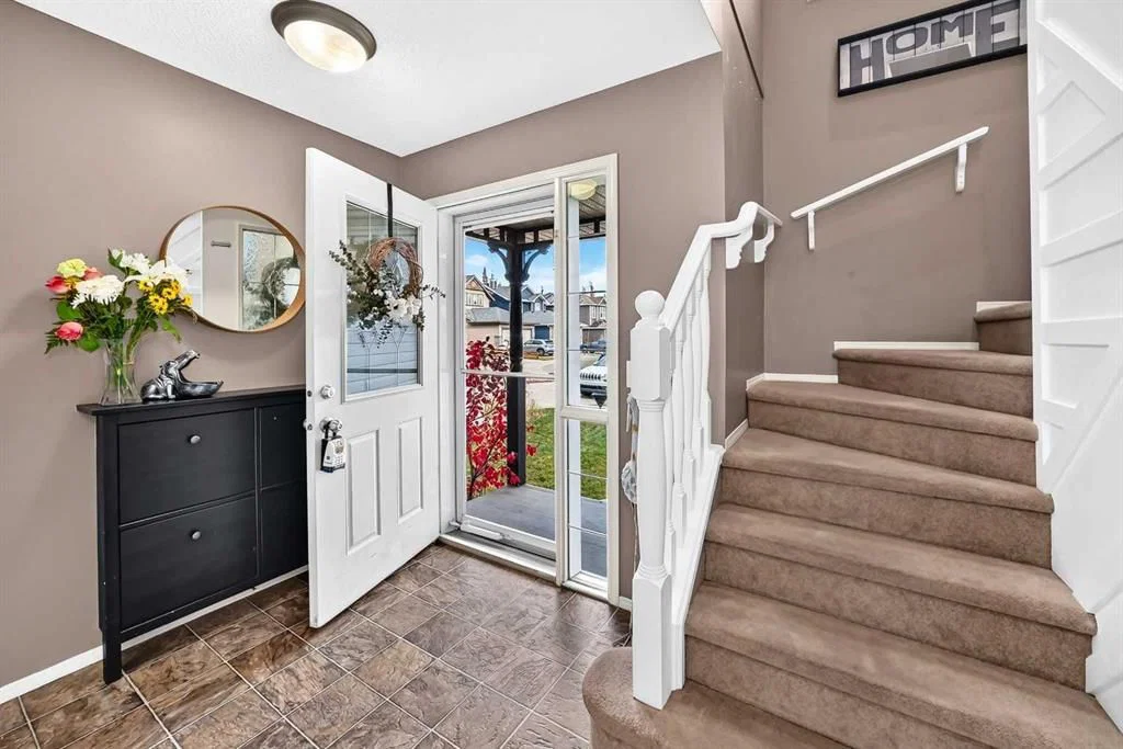 165 Covehaven Gardens NE, Calgary — photo 3 of 46