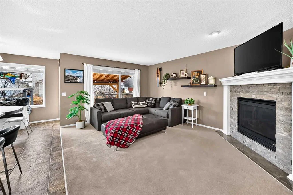165 Covehaven Gardens NE, Calgary — photo 4 of 46