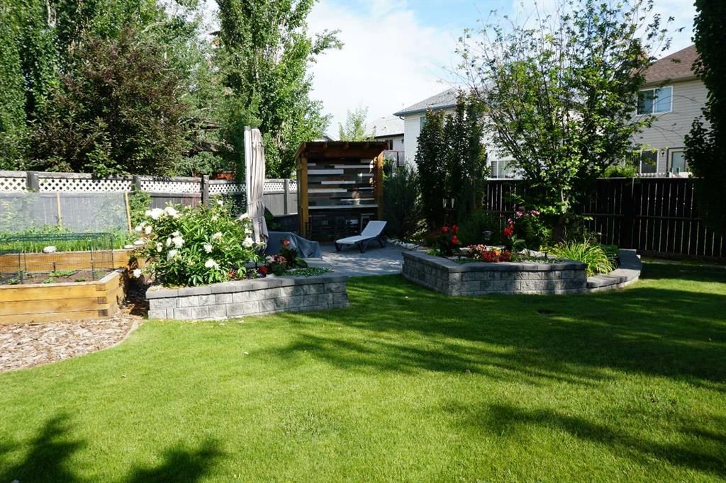 20 Hidden Valley Gardens NW, Calgary — photo 5 of 50