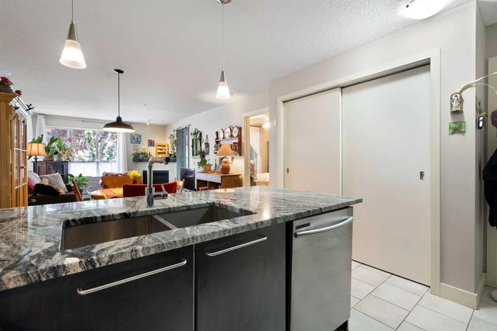 159, 35 Richard Court SW, Calgary — photo 5 of 41
