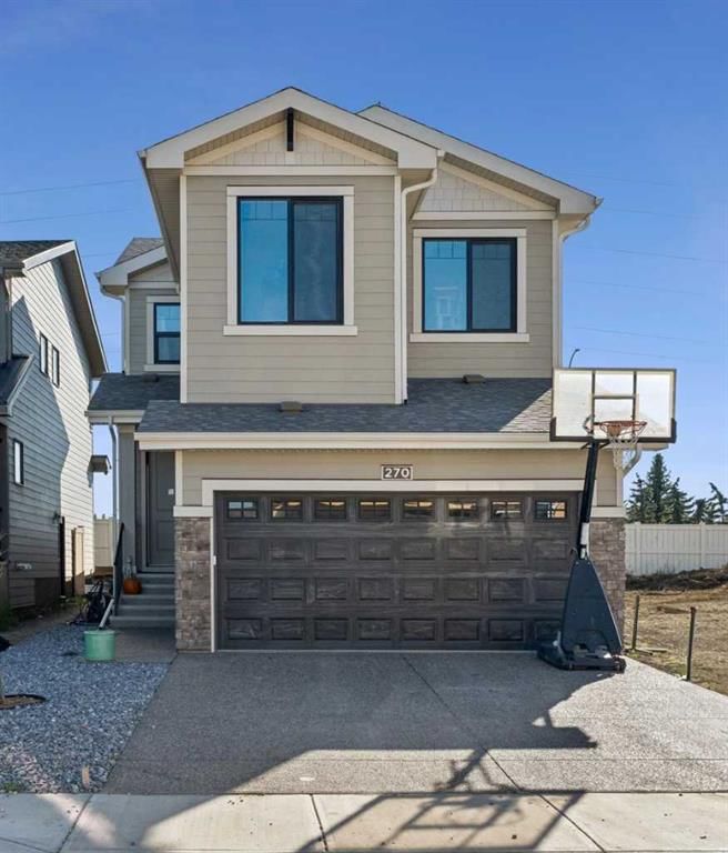 270 West Grove Lane SW, Calgary — photo 2 of 36
