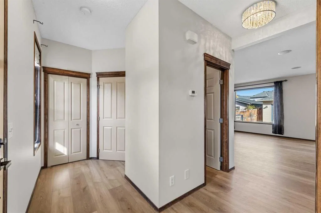 195 Elgin Rise SE, Calgary — photo 5 of 47