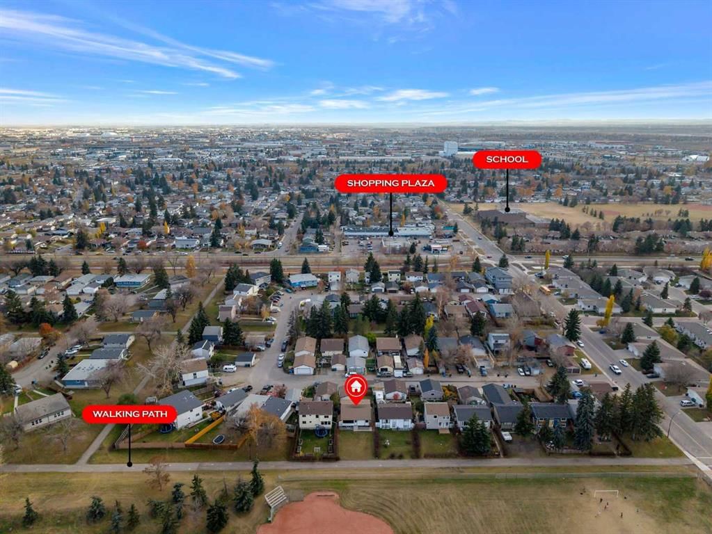 3032 32A Avenue SE, Calgary — photo 3 of 34