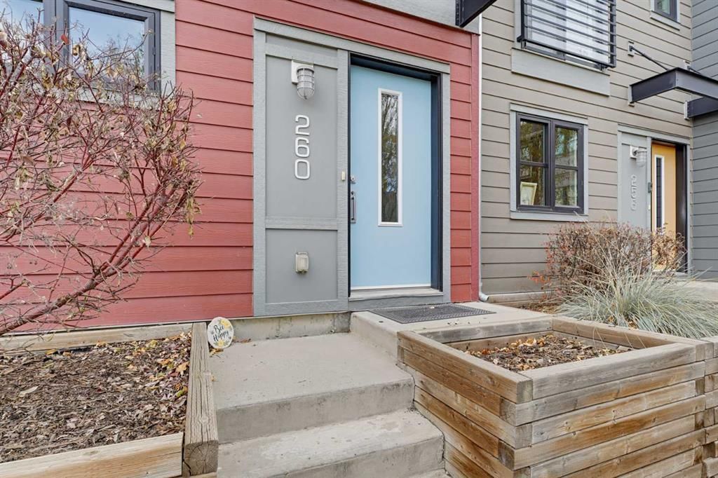 260 Walden Path SE, Calgary — photo 2 of 34