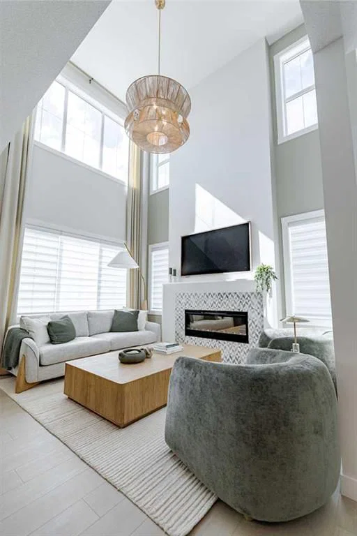 220 Belmont Place SW, Calgary — photo 4 of 29
