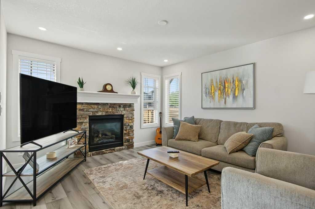 436 Silverado Plains Circle SW, Calgary — photo 4 of 35
