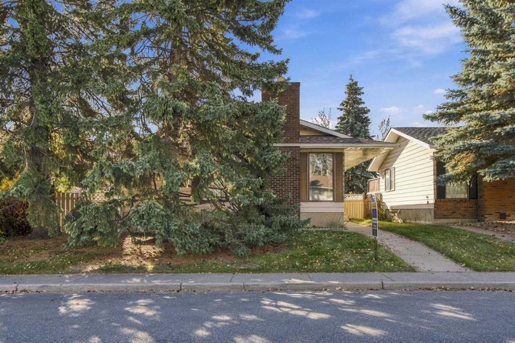 3037 Doverbrook Road SE, Calgary — photo 2 of 40