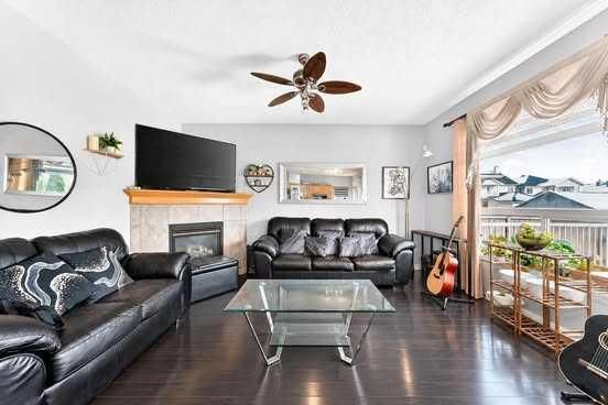 38 Coral Reef Crescent NE, Calgary — photo 4 of 49