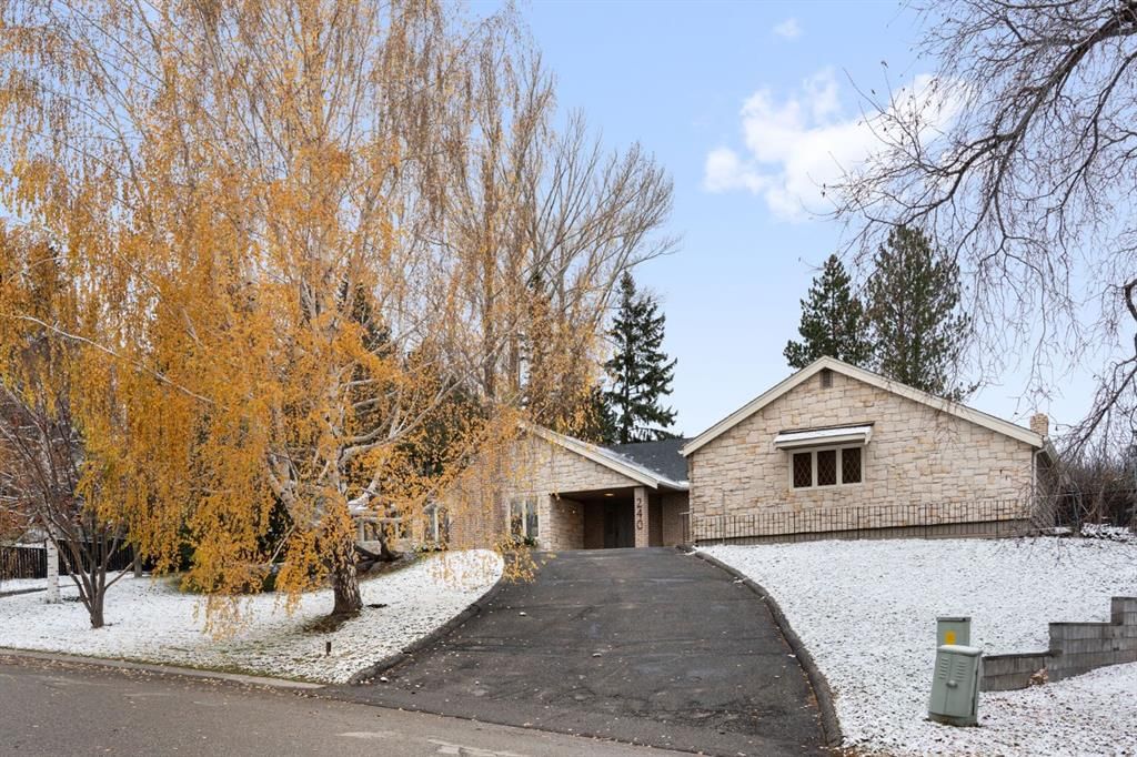 240 Eagle Ridge Drive SW, Calgary — photo 2 of 41