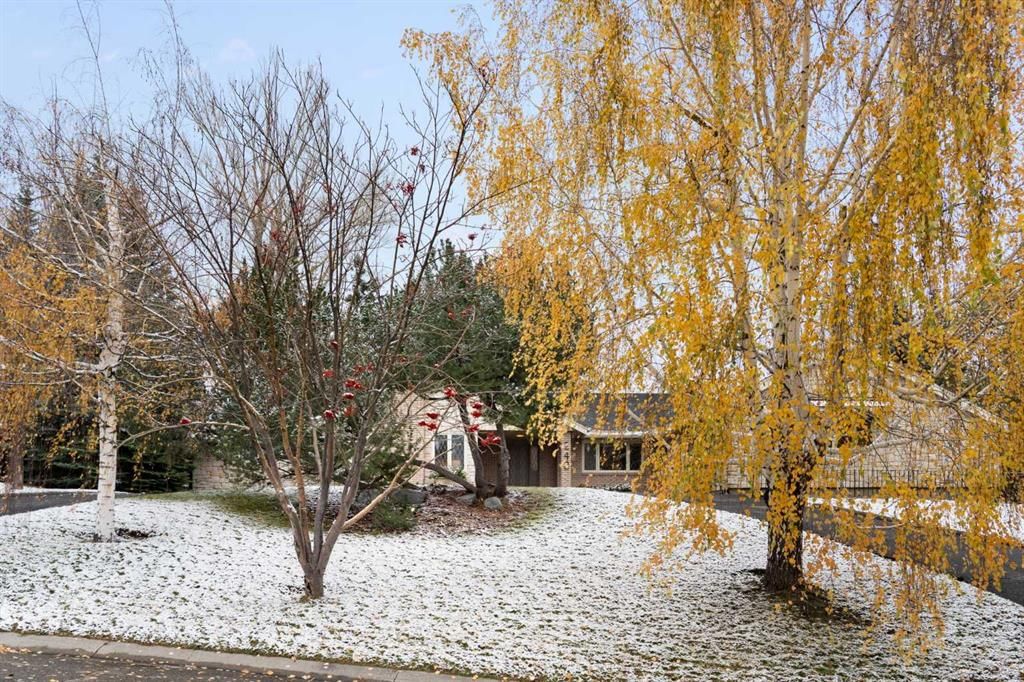 240 Eagle Ridge Drive SW, Calgary — photo 3 of 41
