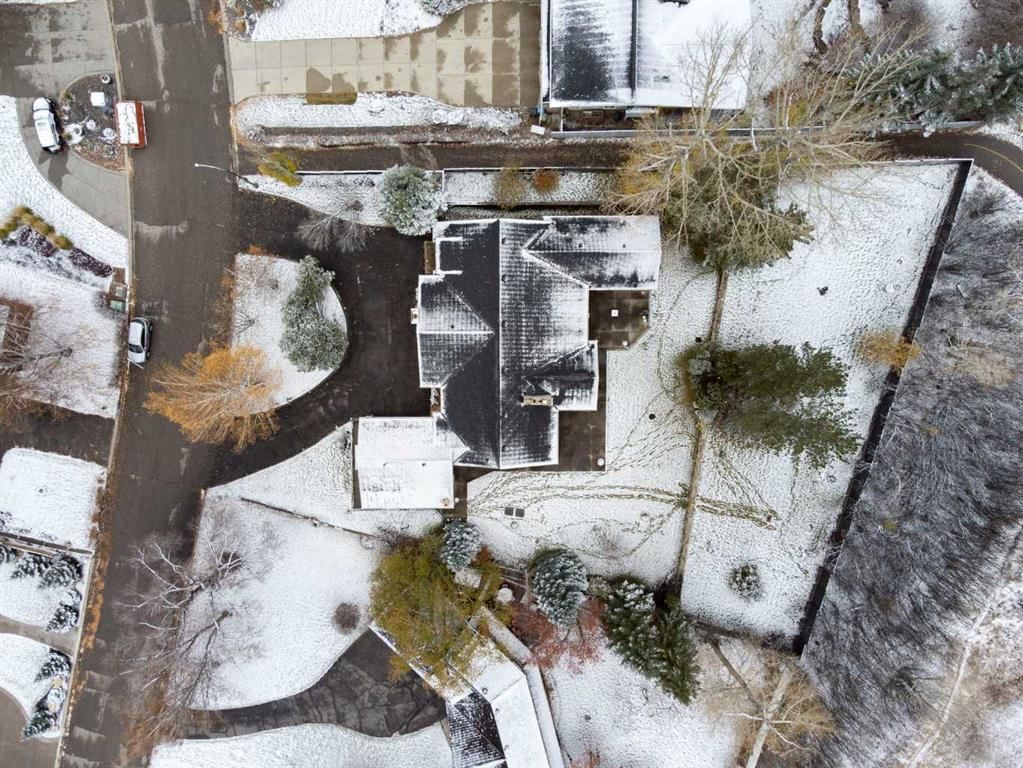 240 Eagle Ridge Drive SW, Calgary — photo 5 of 41