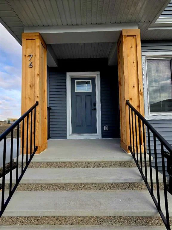 76 Lewiston Street NE, Calgary — photo 2 of 48