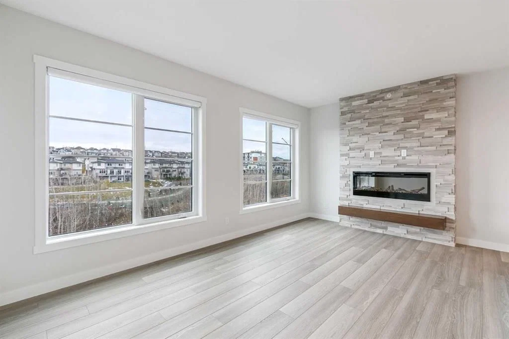 2402, 2117 81 Street SW, Calgary — photo 2 of 33
