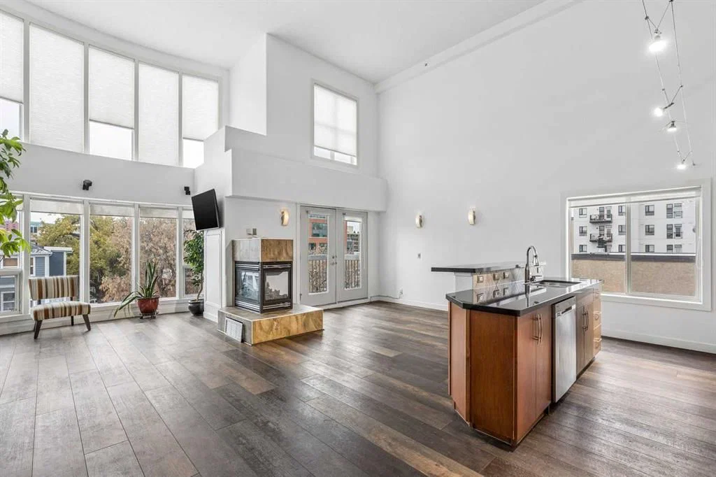 407, 317 19 Avenue SW, Calgary — main listing photo