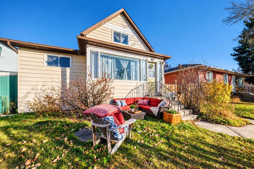 2232 42 Street SE, Calgary — main listing photo