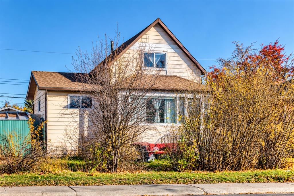 2232 42 Street SE, Calgary — photo 2 of 50