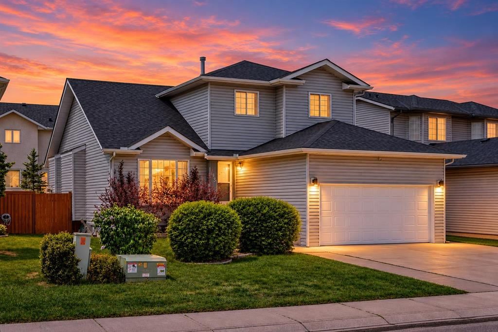263 Coral Keys Drive NE, Calgary — main listing photo
