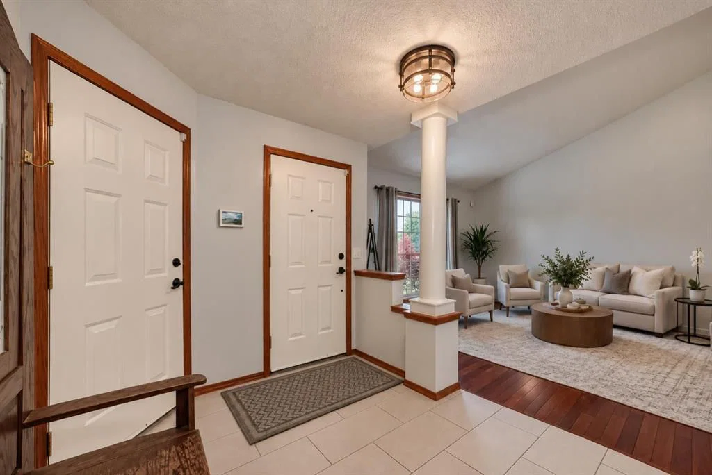 263 Coral Keys Drive NE, Calgary — photo 3 of 48